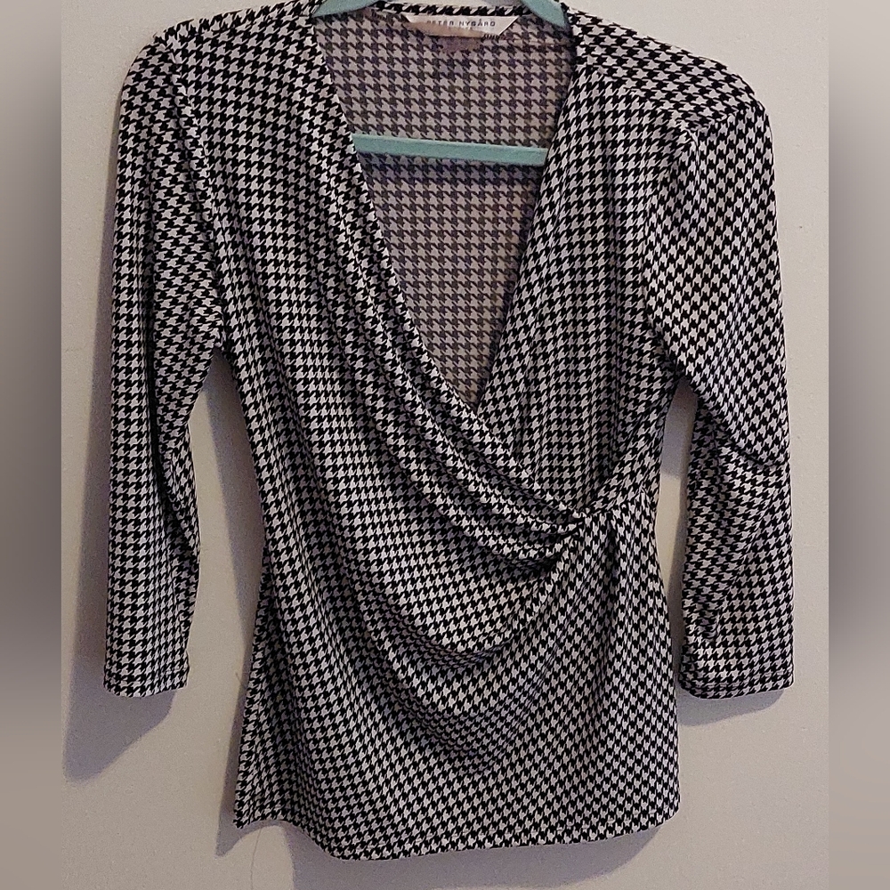 Black and white houndtooth blouse
